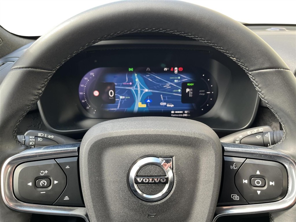 Volvo XC40 P6 Recharge Core 231HK 5d Aut. - Image 13