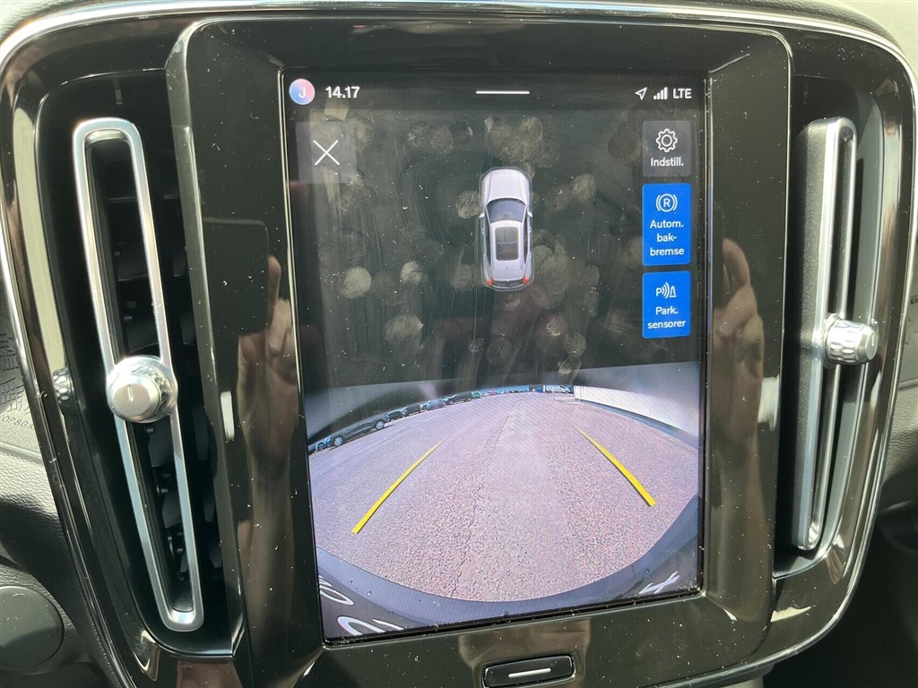 Volvo XC40 P6 Recharge Core 231HK 5d Aut. - Image 16