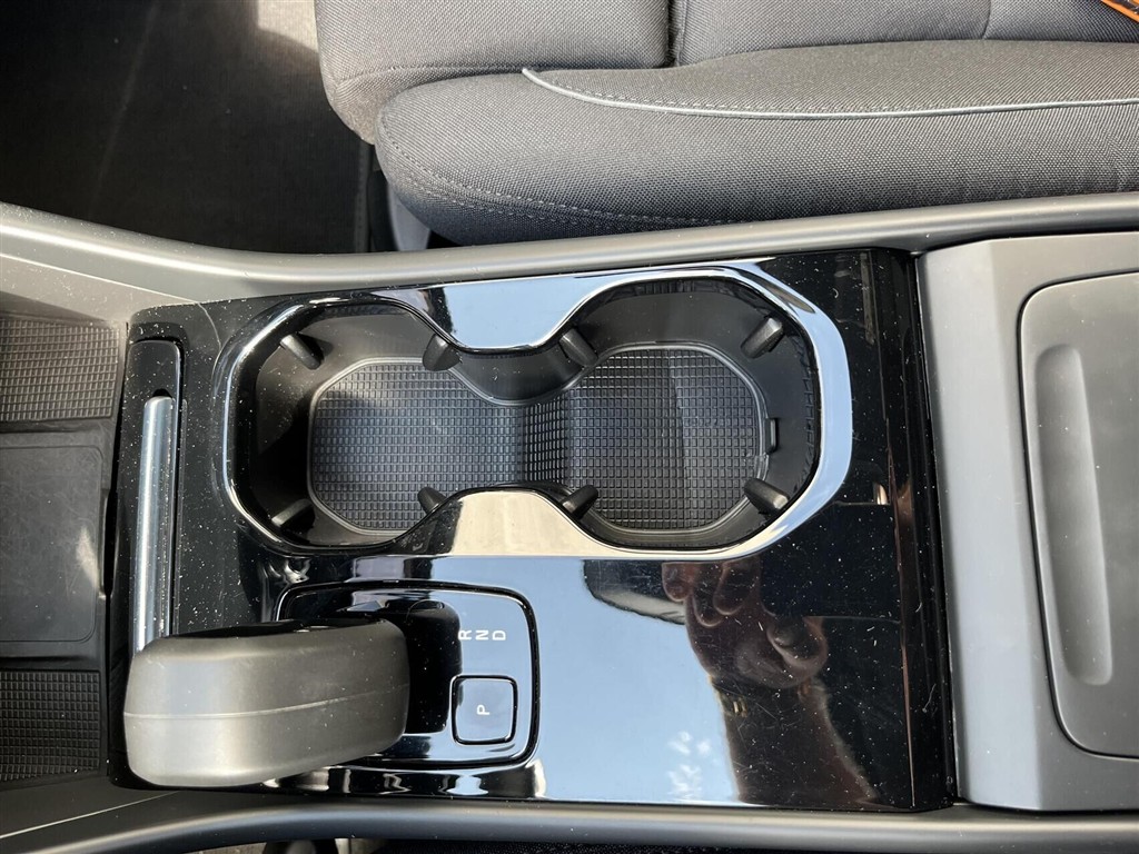 Volvo XC40 P6 Recharge Core 231HK 5d Aut. - Image 18