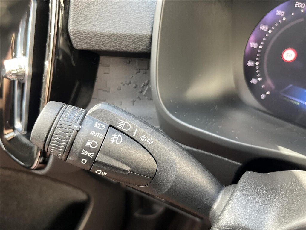 Volvo XC40 P6 Recharge Core 231HK 5d Aut. - Image 20
