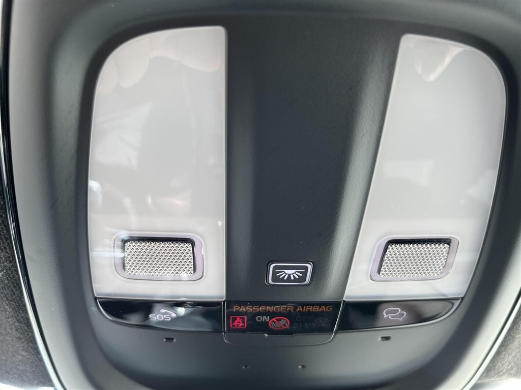 Volvo XC40 P6 Recharge Core 231HK 5d Aut. - Image 23
