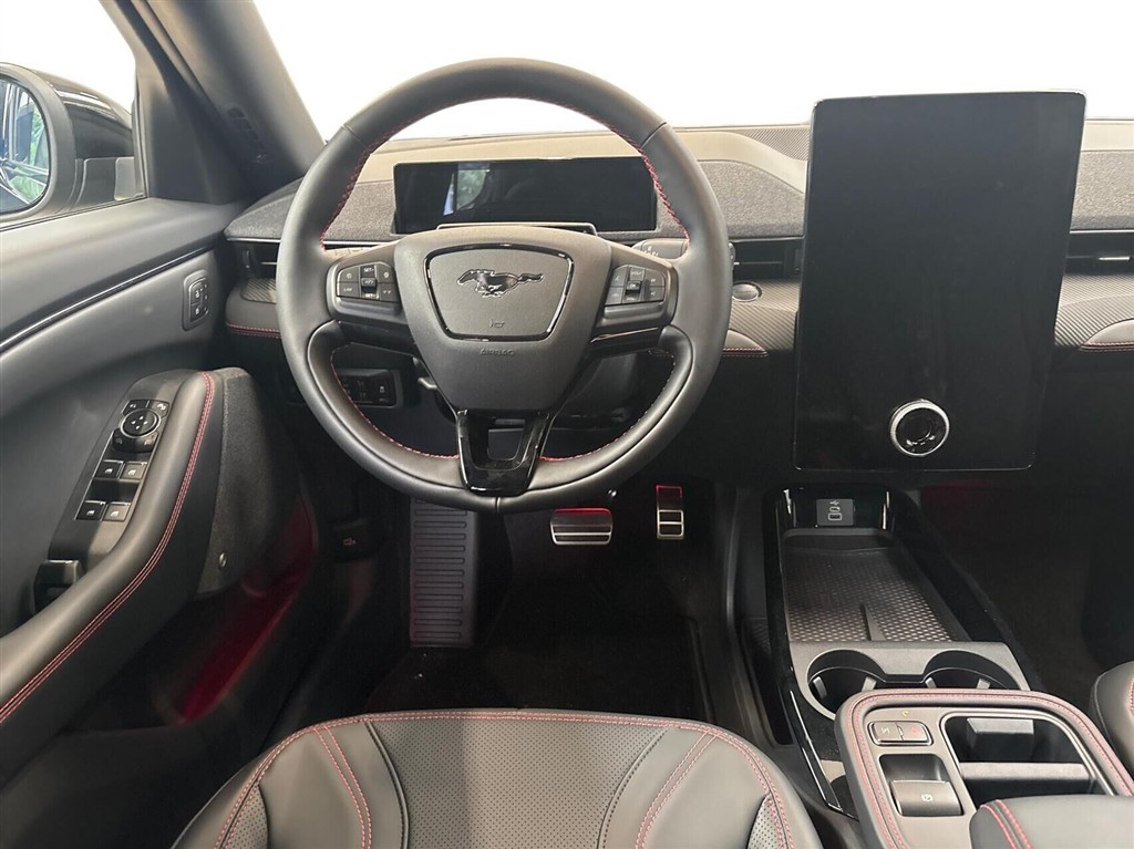 Ford Mustang Mach-E EL UR Premium 276HK 5d Aut. - Image 9