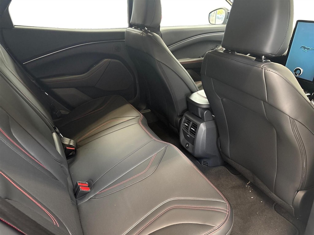 Ford Mustang Mach-E EL UR Premium 276HK 5d Aut. - Image 12