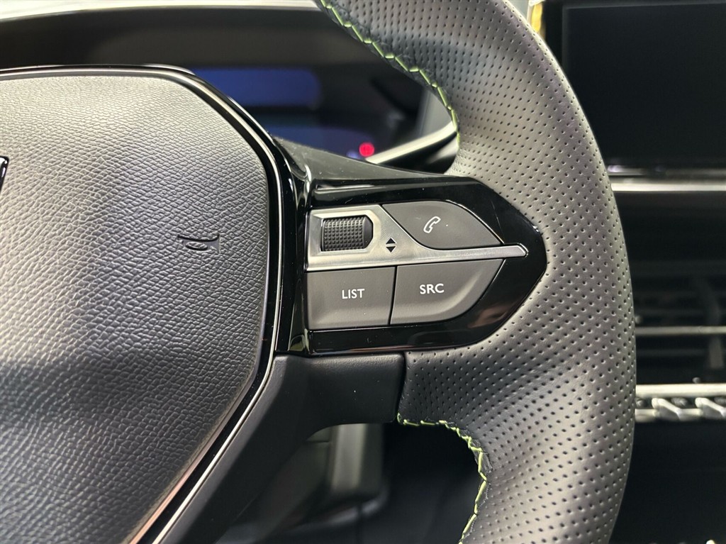 Peugeot e-2008 EL GT 156HK 5d Aut. - Image 16