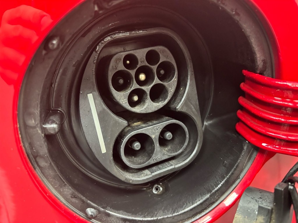 VW e-up EL 83HK 5d Aut. - Image 18