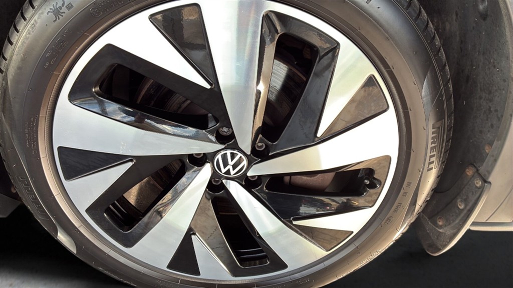 VW ID.4 EL Tech Performance 204HK 5d Aut. - Image 17
