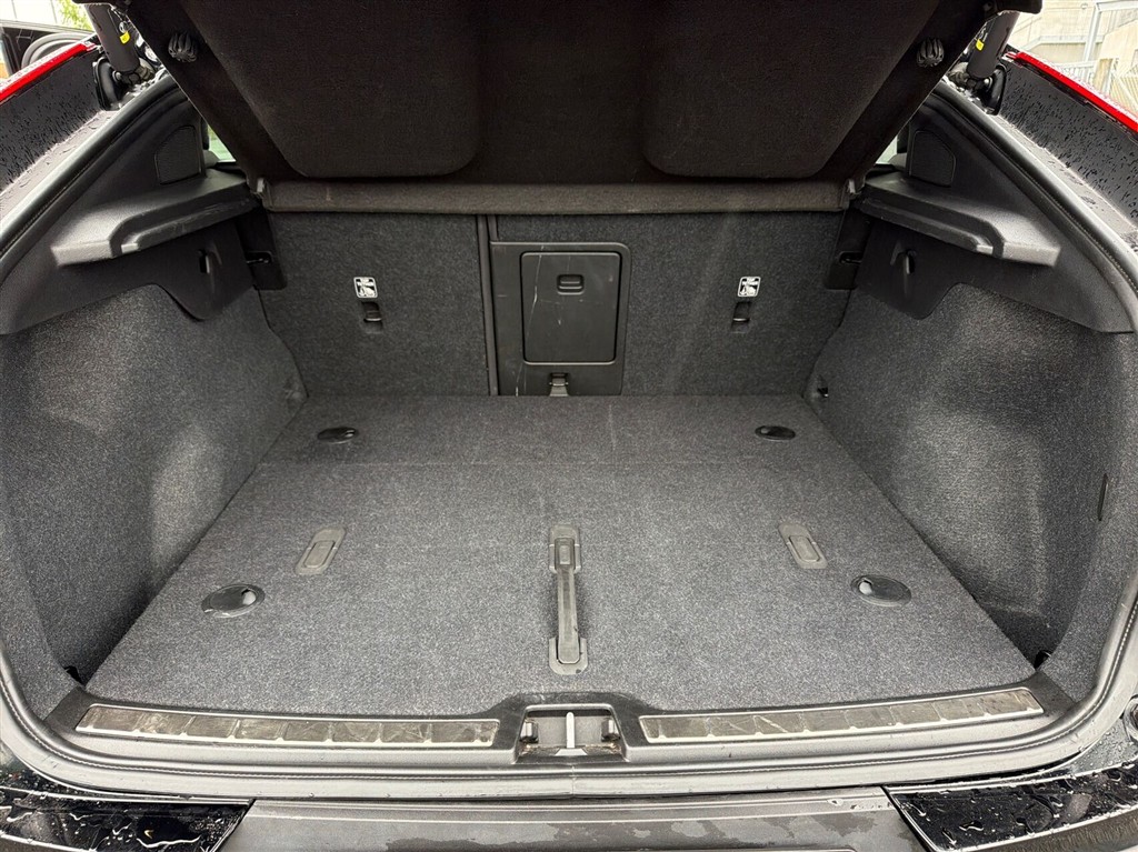 Volvo C40 P6 Recharge Ultimate 231HK 4d Aut. - Image 14