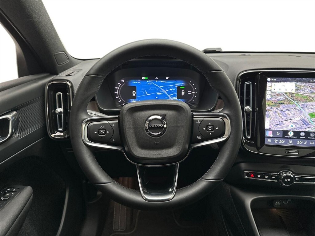 Volvo C40 P8 Recharge Twin Plus AWD 408HK 4d Aut. - Image 11