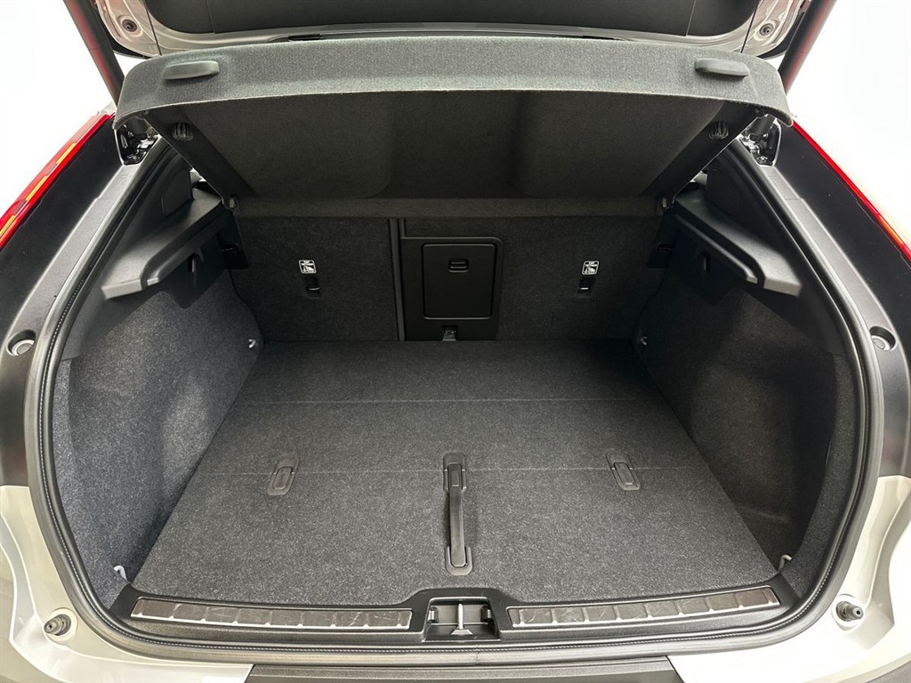 Volvo C40 P8 Recharge Twin Plus AWD 408HK 4d Aut. - Image 14