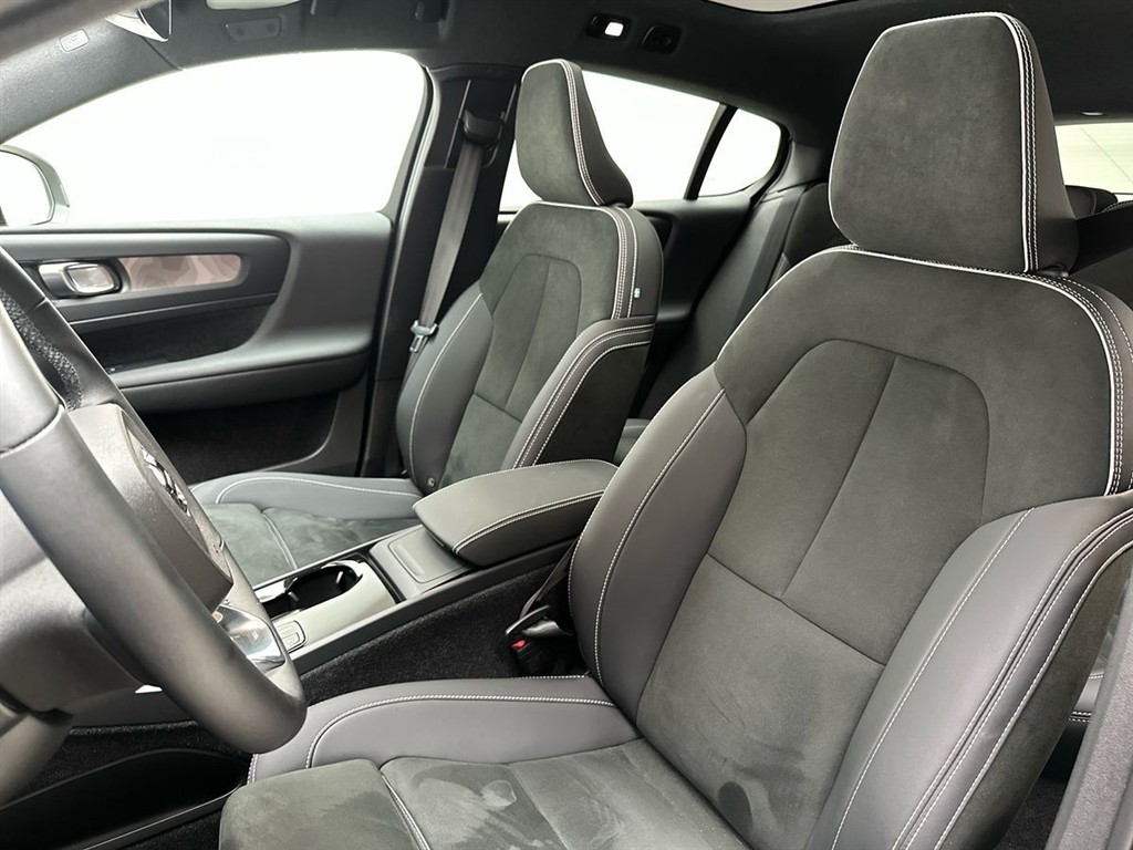 Volvo C40 P8 Recharge Twin Plus AWD 408HK 4d Aut. - Image 17