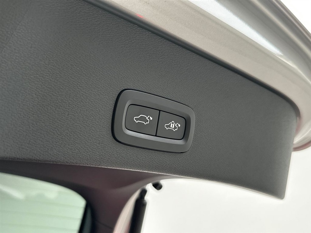 Volvo C40 P8 Recharge Twin Plus AWD 408HK 4d Aut. - Image 19