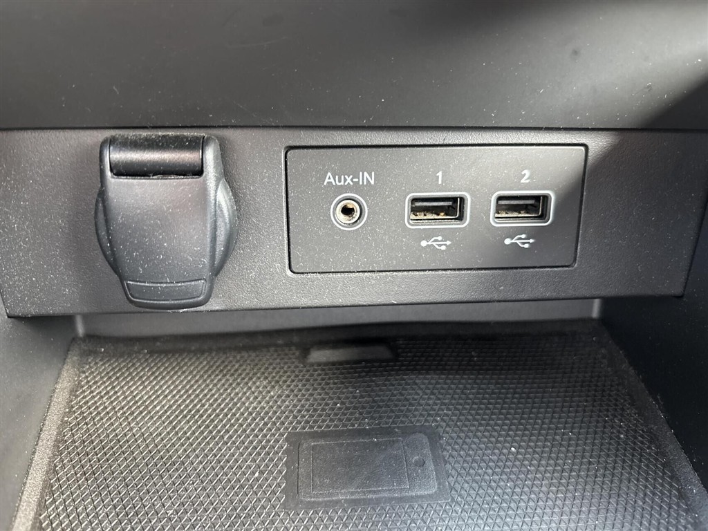 Renault Clio 1,0 TCE Intens 90HK 5d - Image 8
