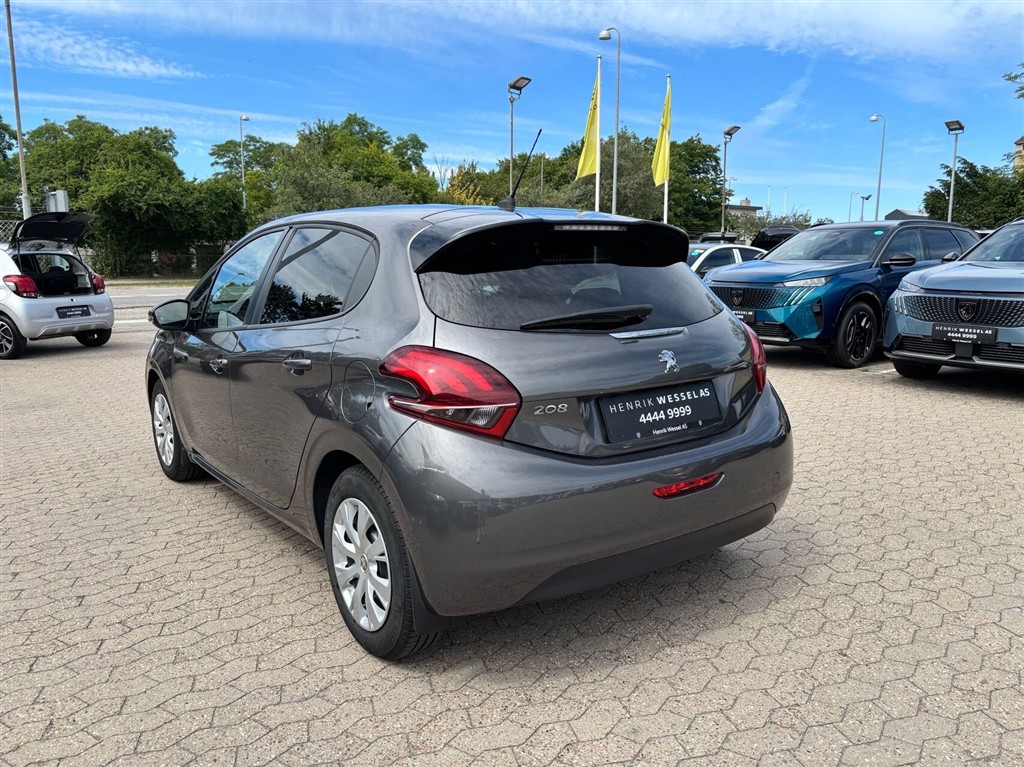 Peugeot 208 1,2 PureTech Envy 82HK 5d - Image 3