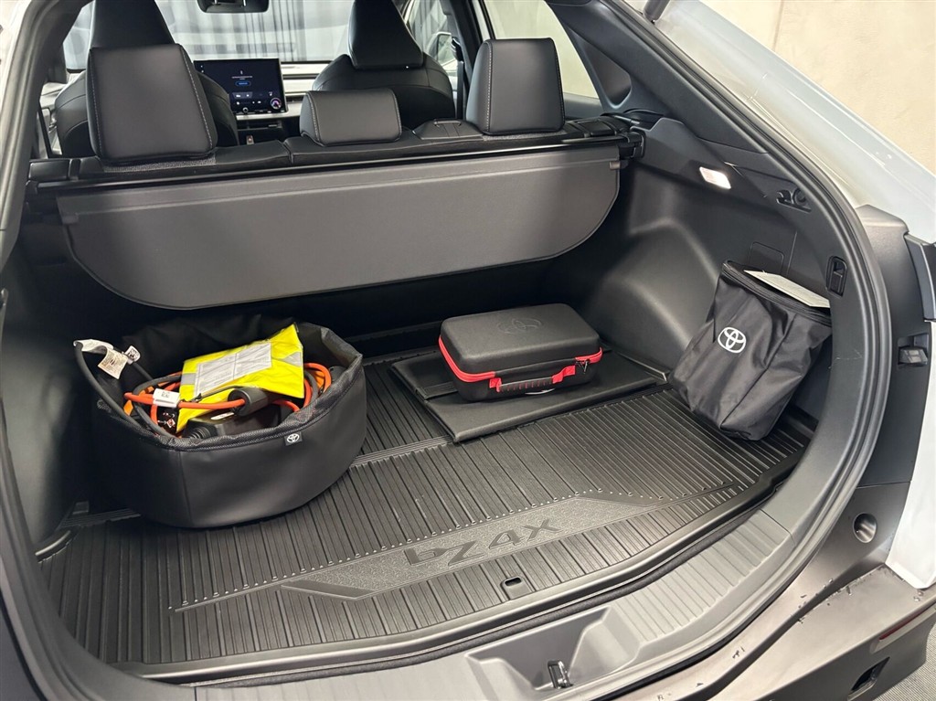 Toyota bZ4X EL Active Tech 224HK 5d Aut. - Image 6