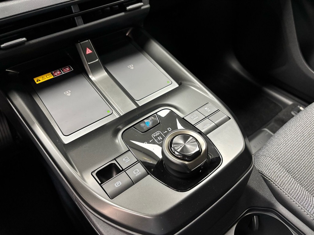 Toyota bZ4X EL Active Tech 224HK 5d Aut. - Image 16