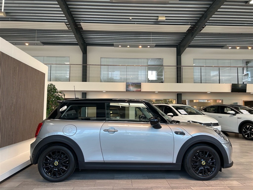 Mini Cooper E EL 184HK 3d Aut. - Image 3