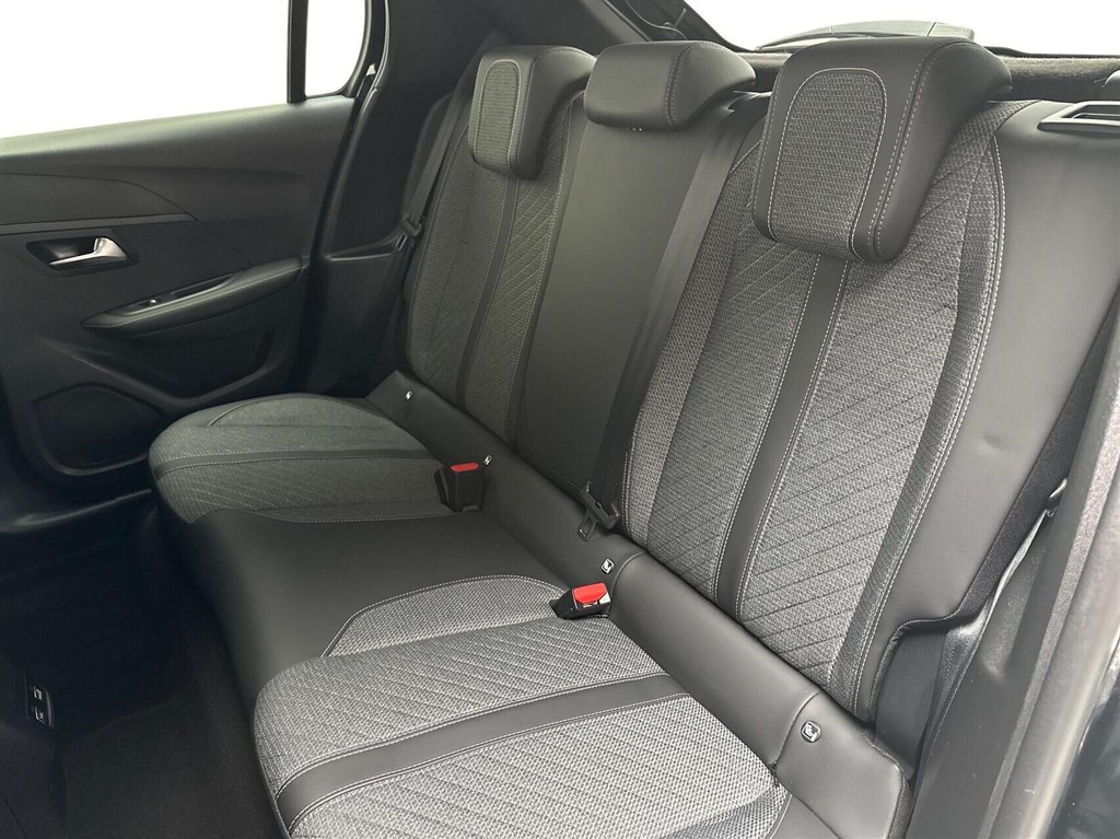Peugeot e-208 EL Allure 136HK 5d Aut. - Image 13