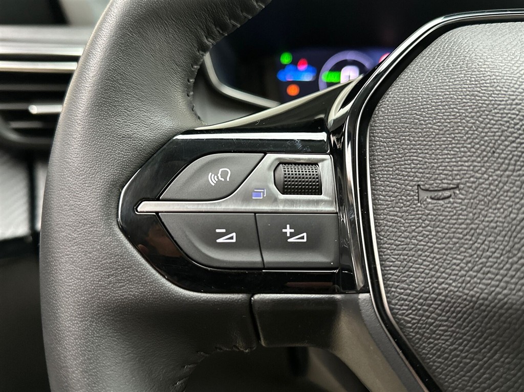 Peugeot e-208 EL Allure 136HK 5d Aut. - Image 16