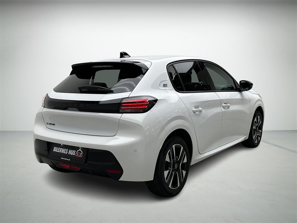 Peugeot e-208 EL Allure 136HK 5d Aut. - Image 2