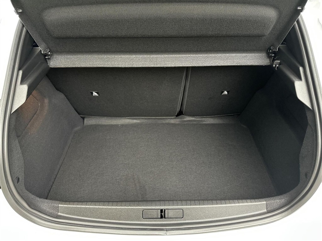 Peugeot e-208 EL Allure 136HK 5d Aut. - Image 14