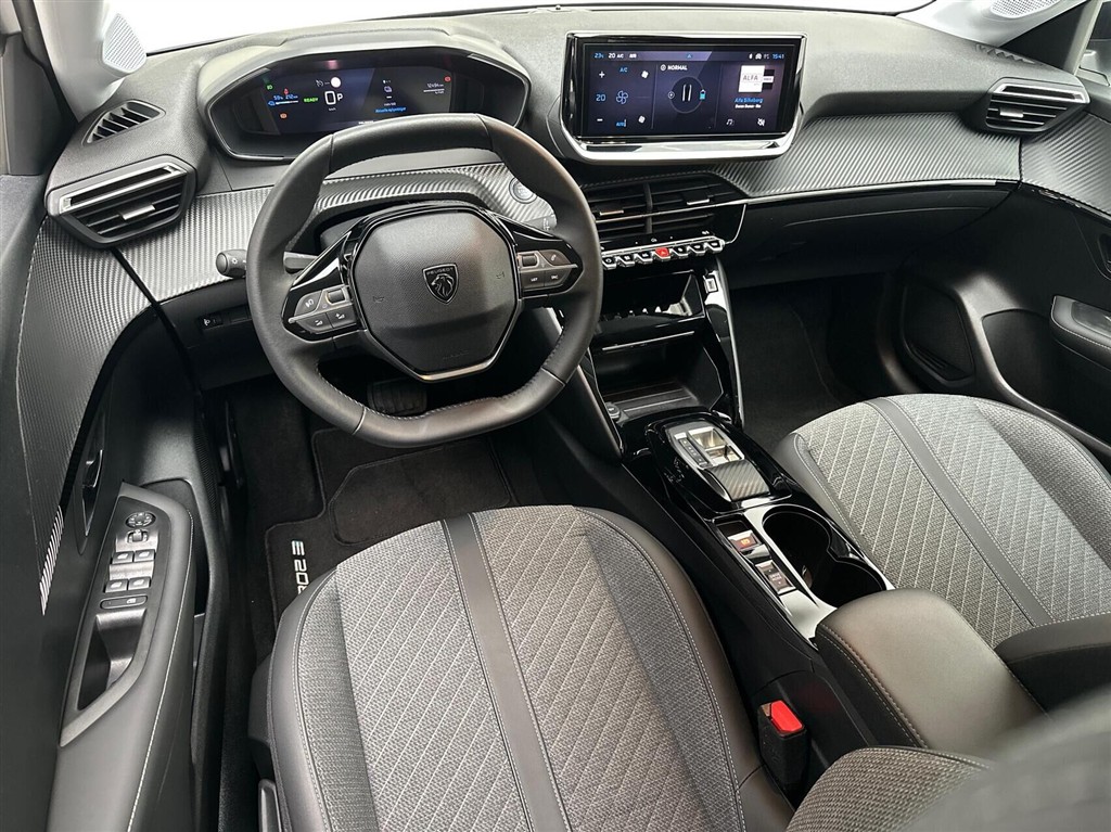 Peugeot e-208 EL Allure 136HK 5d Aut. - Image 4