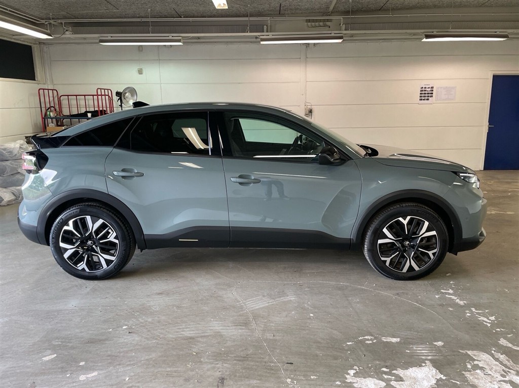 Citroën e-C4 EL Max 156HK 5d Aut. - Image 7