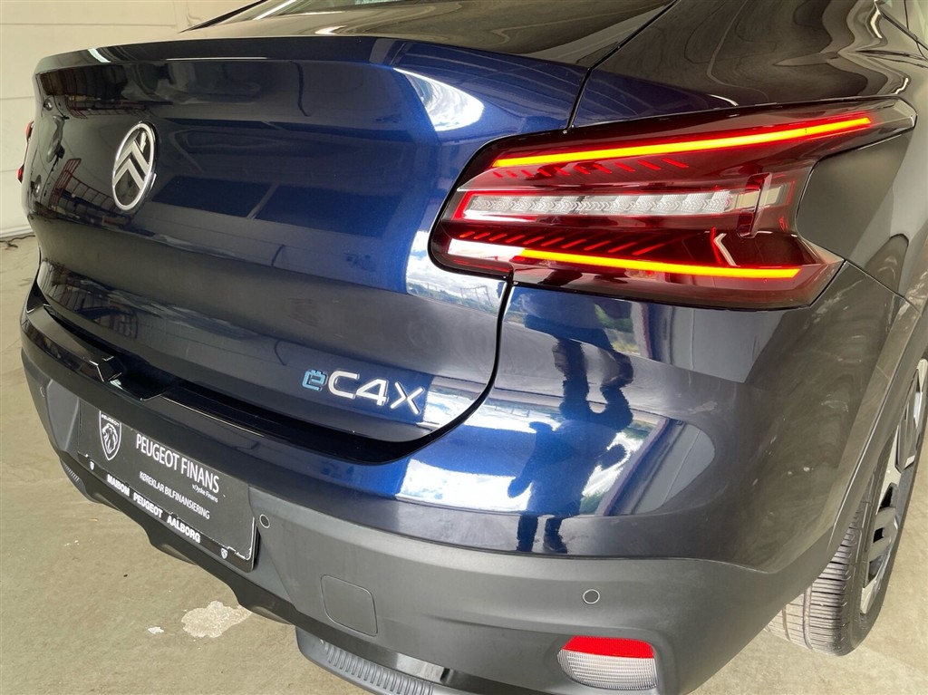 Citroën e-C4 X EL Plus 156HK 5d Aut. - Image 14