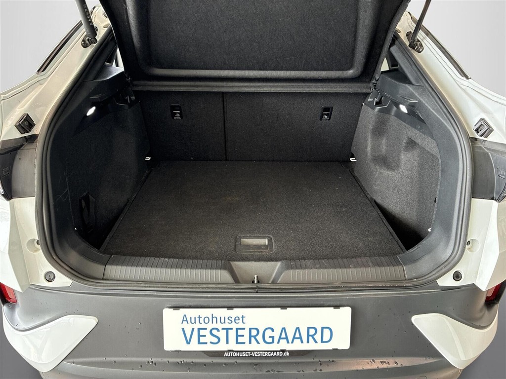 VW ID.5 EL Pro Performance 204HK 5d Aut. - Image 13