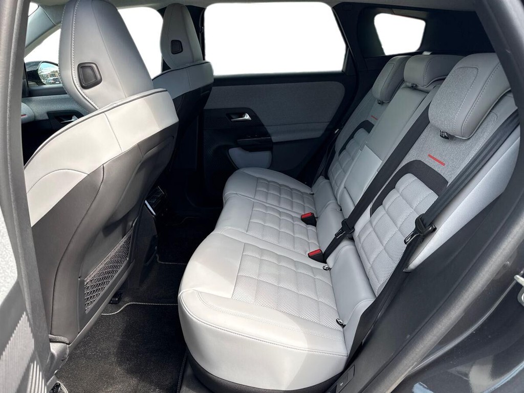 Citroën e-C5 Aircross EL VTR Sport 210HK 5d Aut. - Image 11