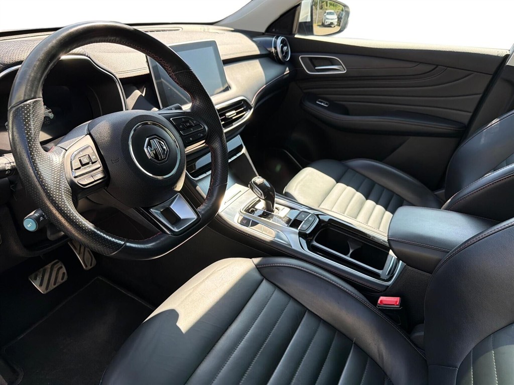 MG EHS 1,5 T GDI Plugin-hybrid Luxury 258HK 5d 10g Aut. - Image 3