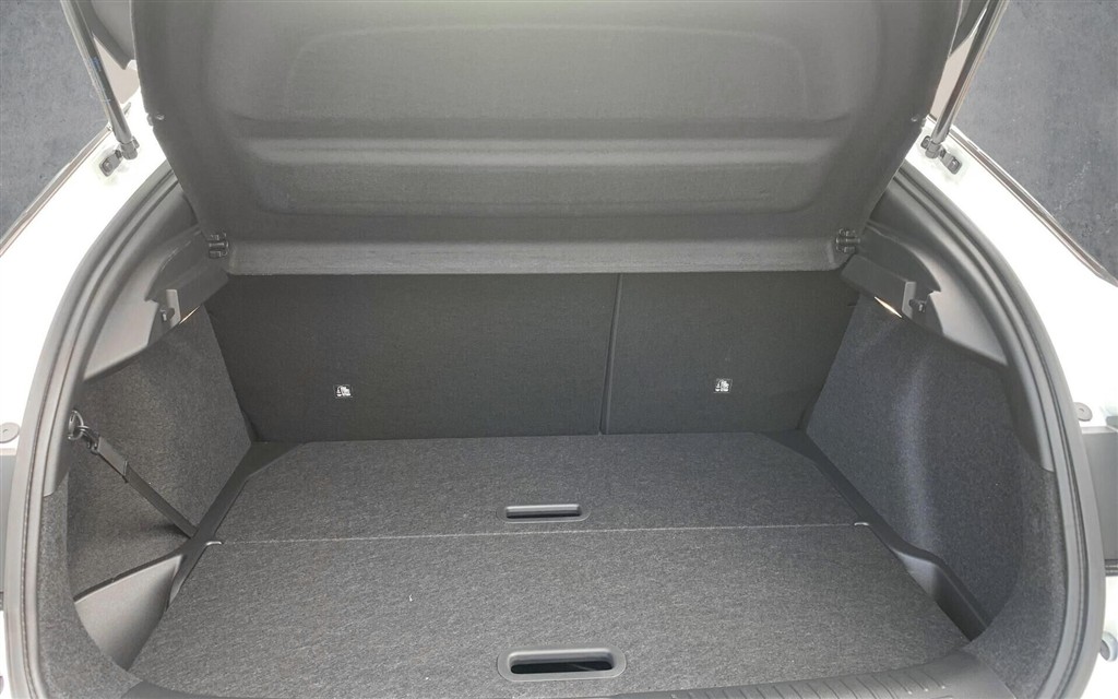Nissan Leaf 75 kWh Engage+ 217HK 5d Aut. - Image 17