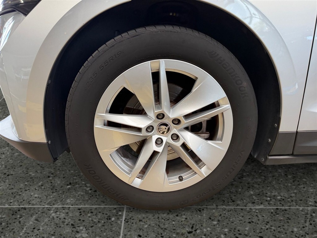 Skoda Enyaq 80 iV 204HK 5d Aut. - Image 9
