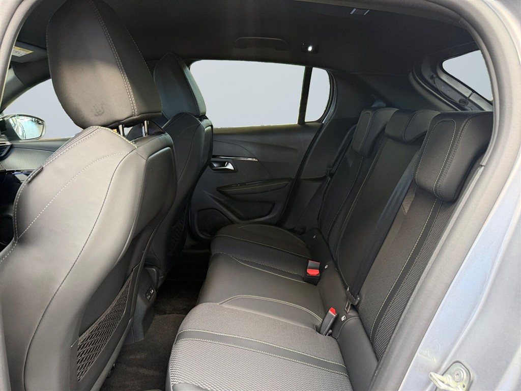 Peugeot e-208 EL GT 156HK 5d Aut. - Image 14