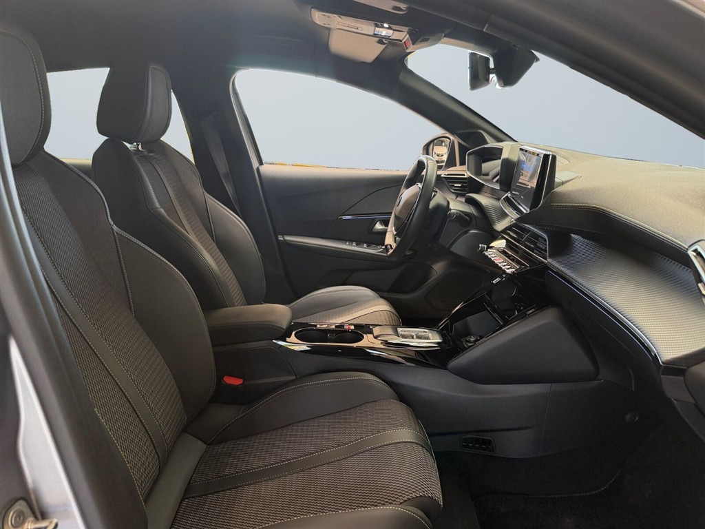 Peugeot e-208 EL GT 156HK 5d Aut. - Image 15
