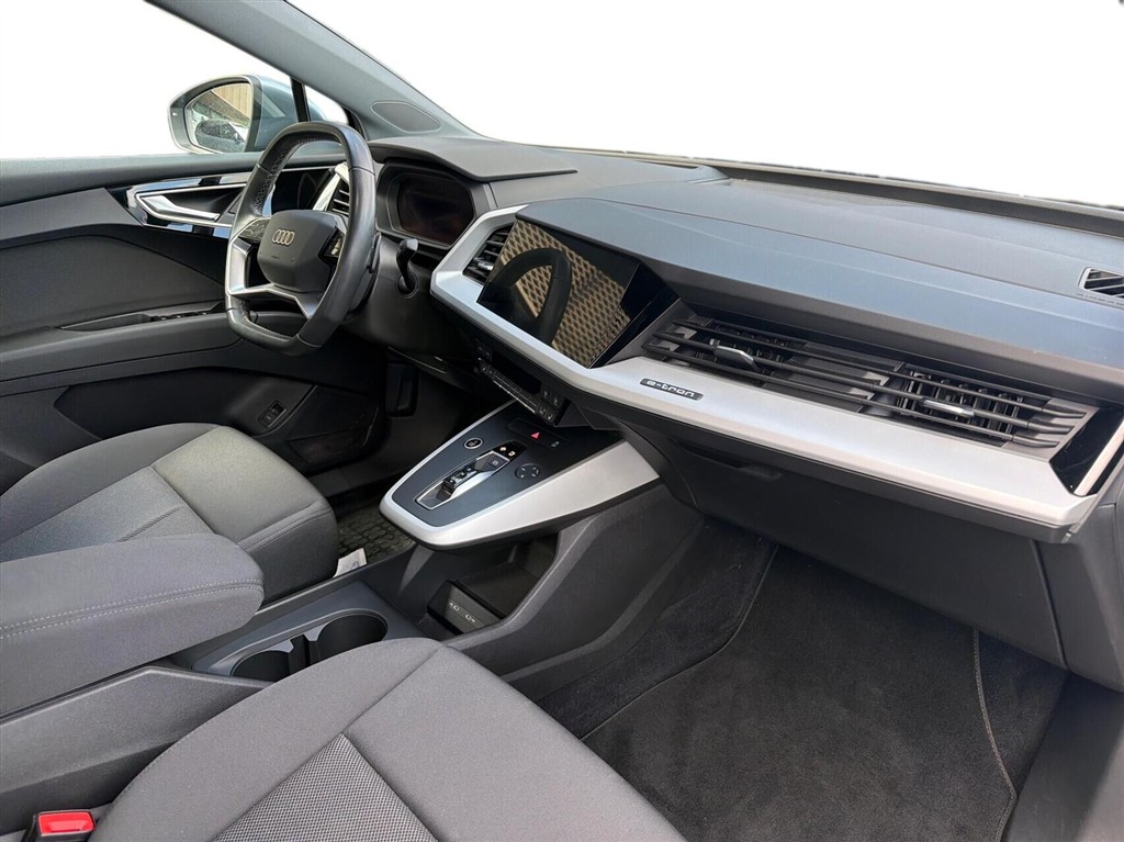 Audi Q4 40 E-tron Attitude 204HK 5d Aut. - Image 10
