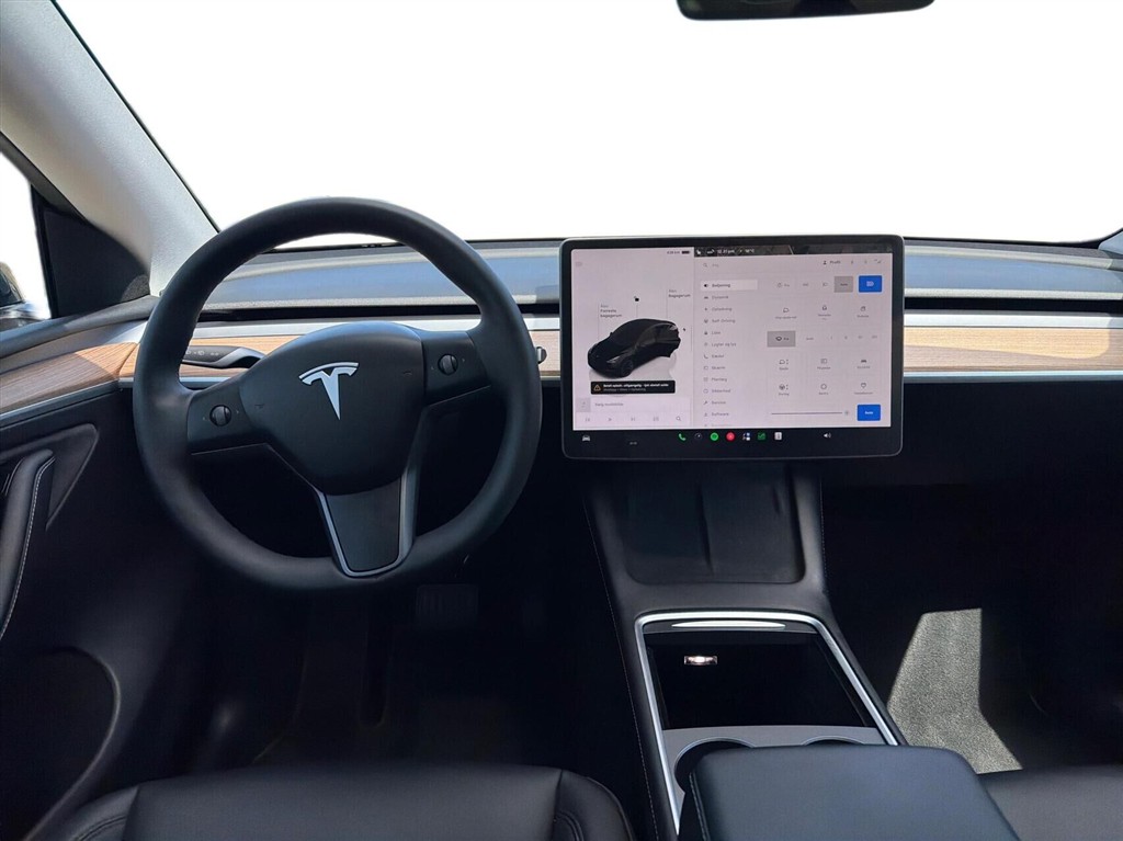 Tesla Model Y EL Long Range AWD 514HK 5d Aut. - Image 9