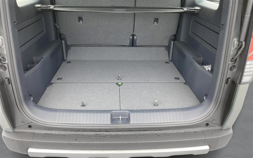 Kia PV5 Long Range Prestige 163HK Aut. - Image 17