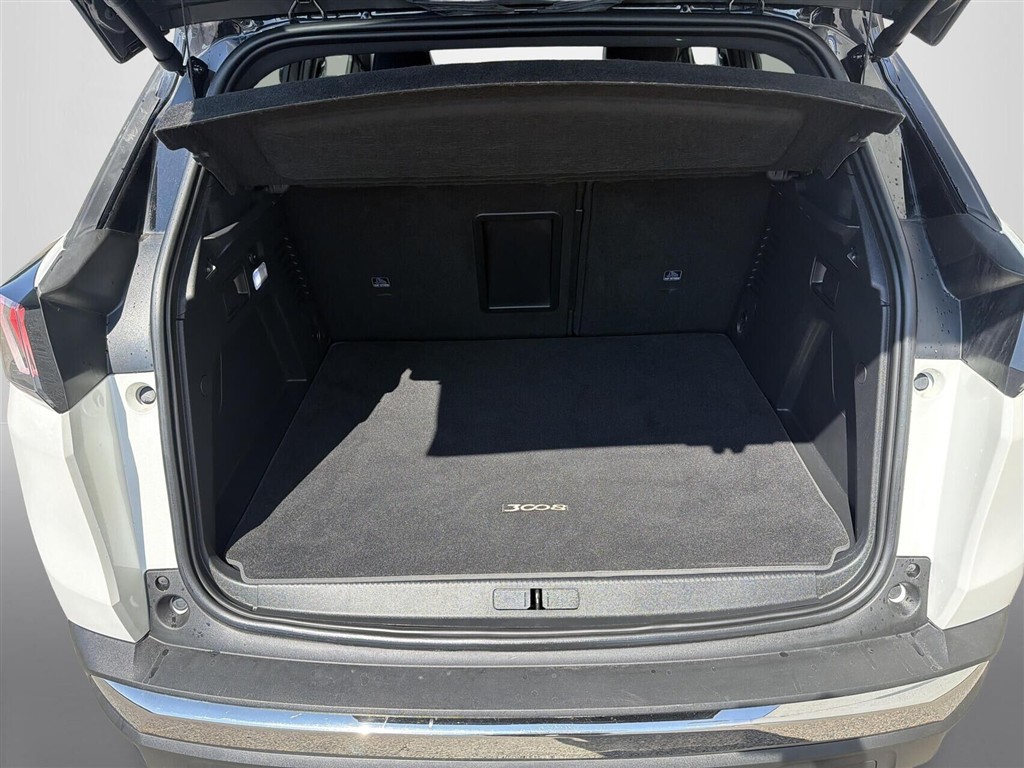Peugeot 3008 1,6 PureTech Plugin-hybrid GT First EAT8 225HK 5d 8g Aut. - Image 8