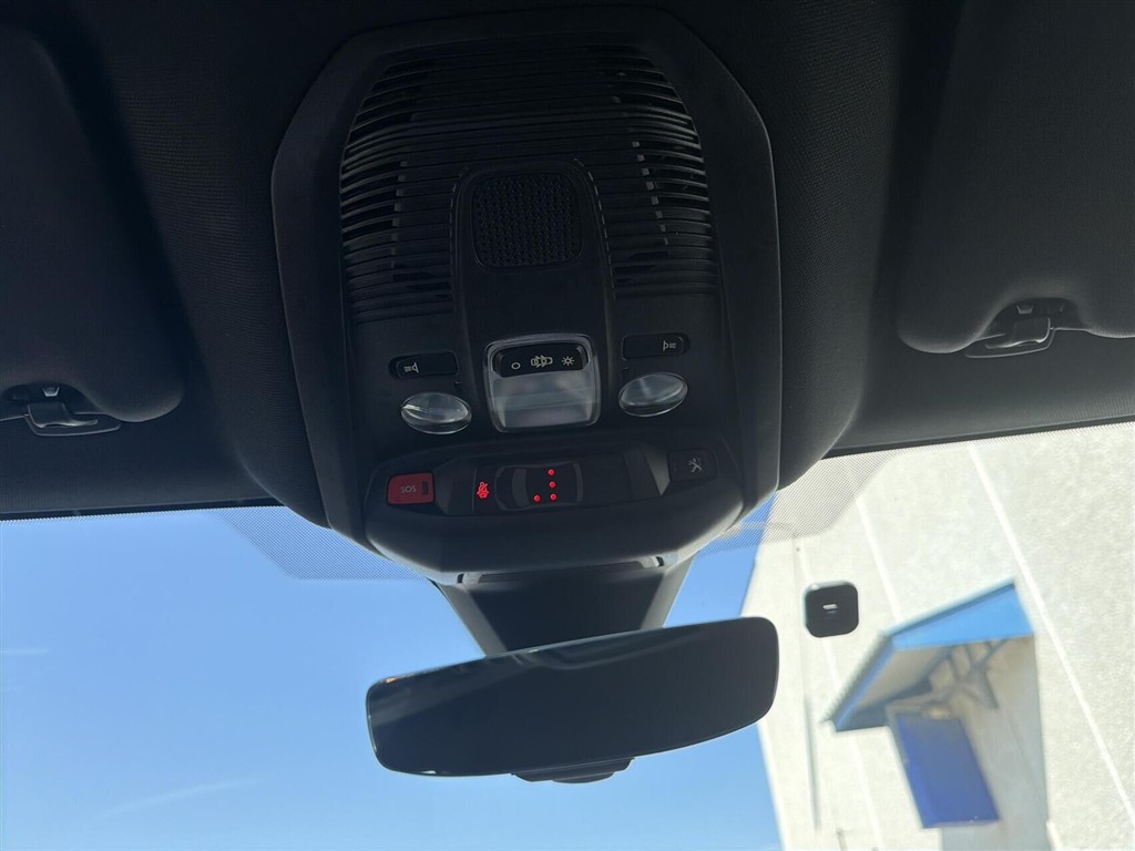 Peugeot 3008 1,6 PureTech Plugin-hybrid GT First EAT8 225HK 5d 8g Aut. - Image 21