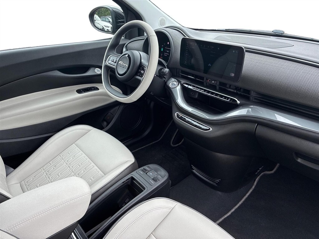 Fiat 500e EL La Prima By Bocelli 118HK 3d Aut. - Image 10