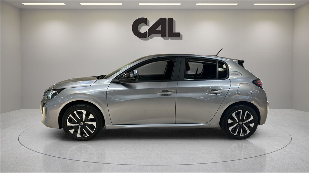 Peugeot e-208 EL Style 136HK 5d Aut. - Image 2