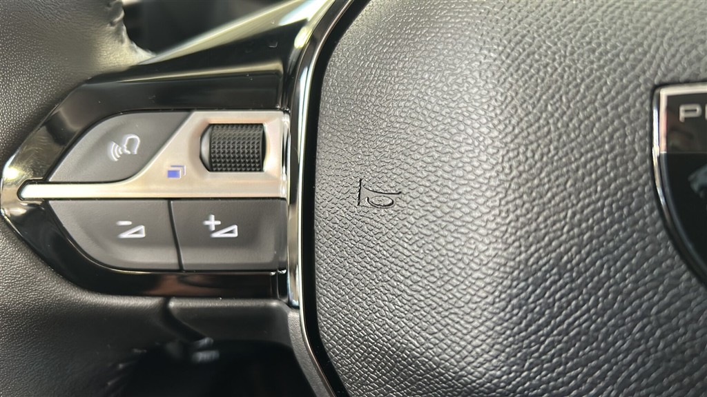 Peugeot e-208 EL Style 136HK 5d Aut. - Image 21
