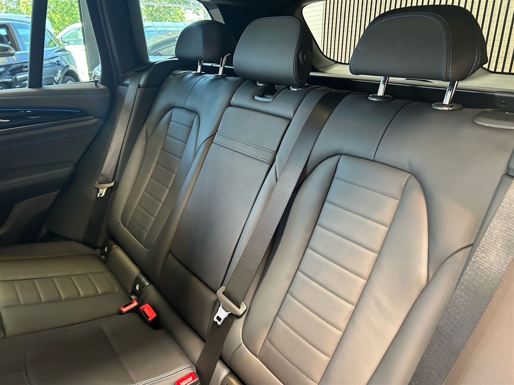 BMW iX3 EL M-Sport Charged Plus 286HK 5d Aut. - Image 7