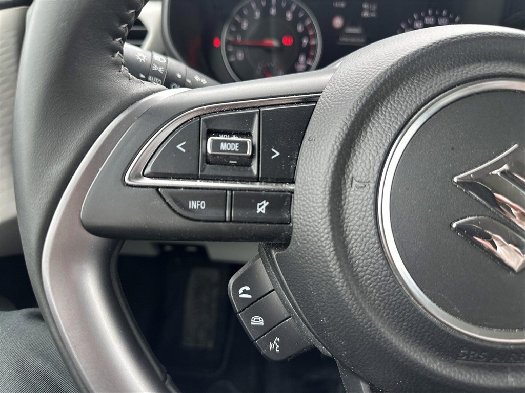 Suzuki Swift 1,2 Desire 82HK 5d - Image 8