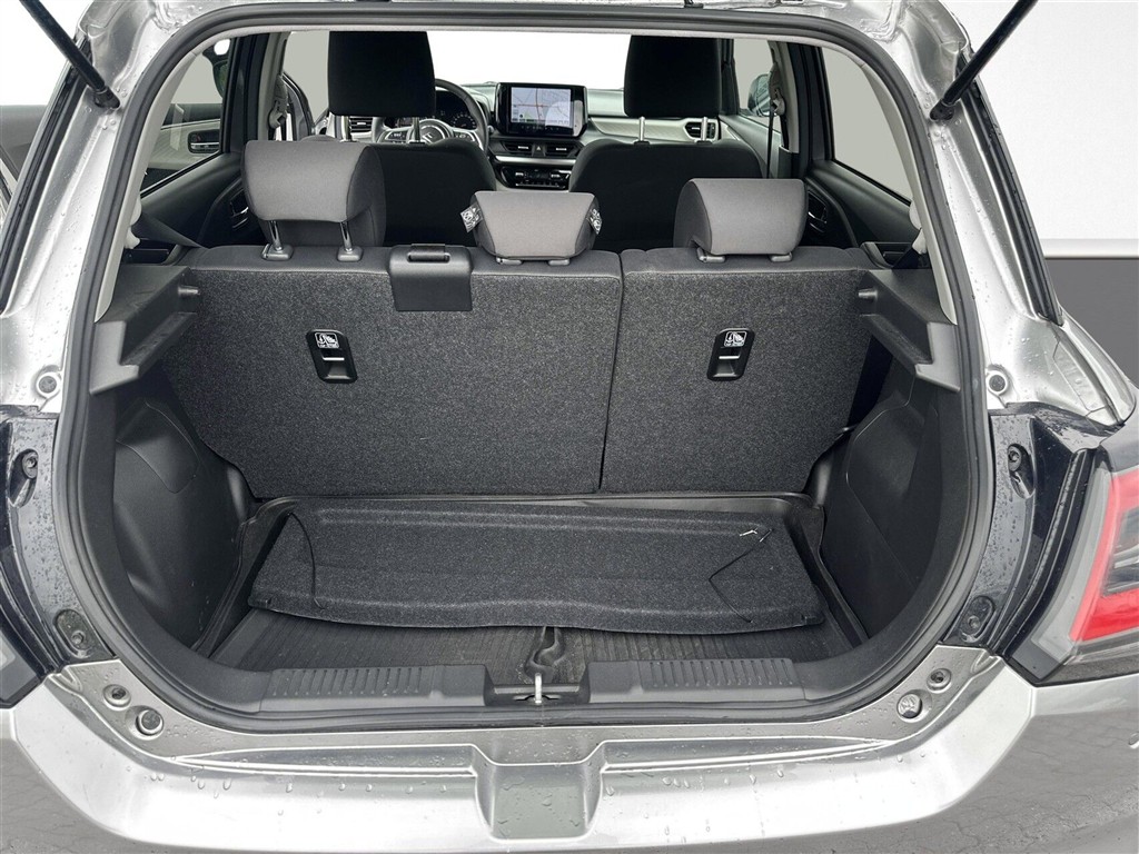 Suzuki Swift 1,2 Desire 82HK 5d - Image 16