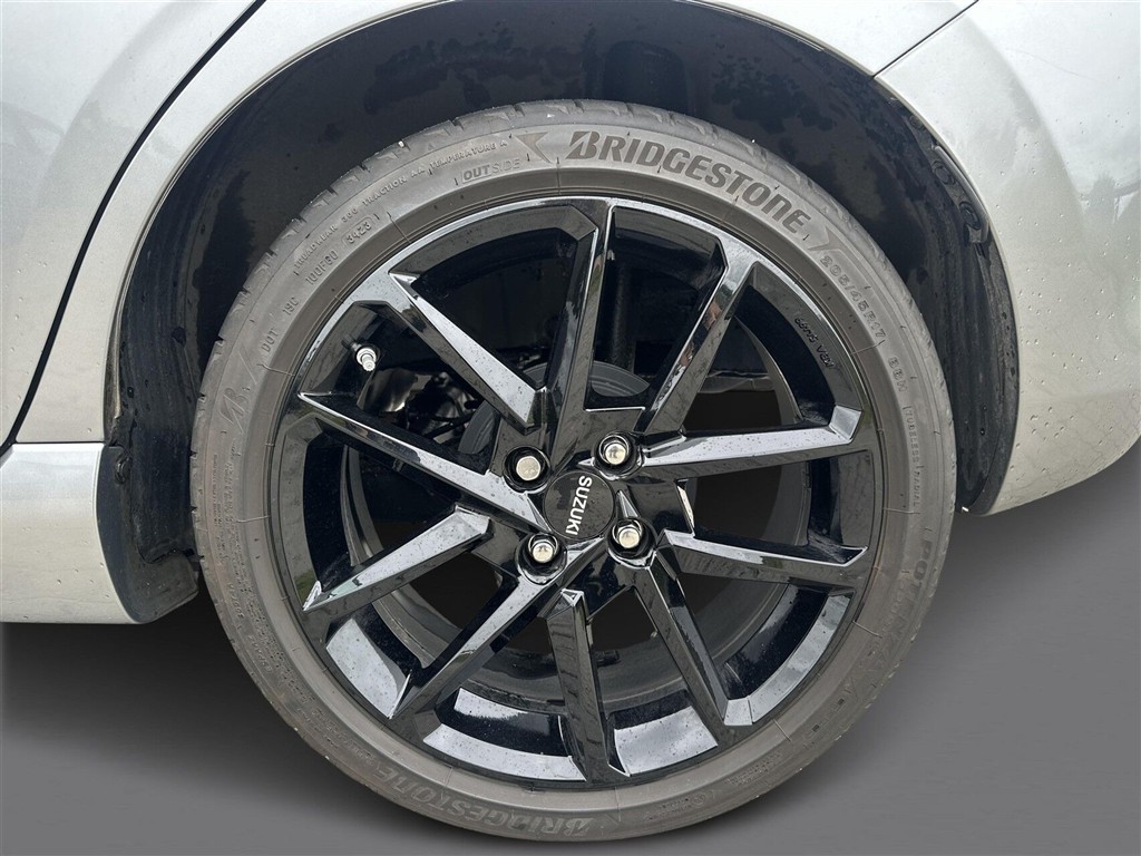 Suzuki Swift 1,2 Desire 82HK 5d - Image 17