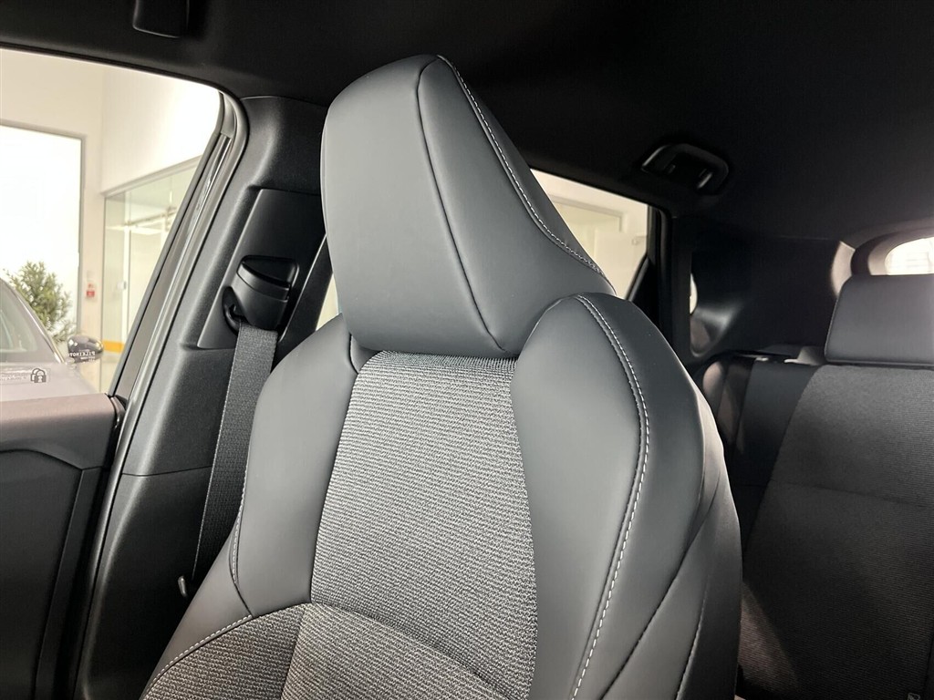 Toyota bZ4X EL Active Tech 224HK 5d Aut. - Image 18