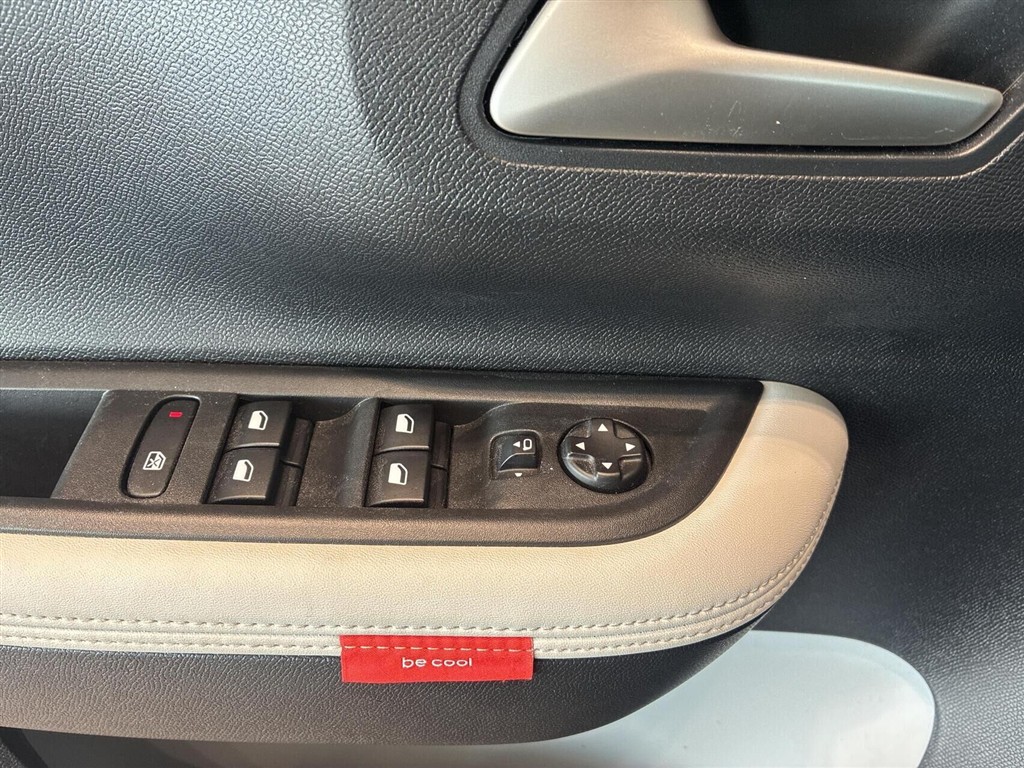 Citroën e-C3 Aircross EL Max 113HK 5d Aut. - Image 11