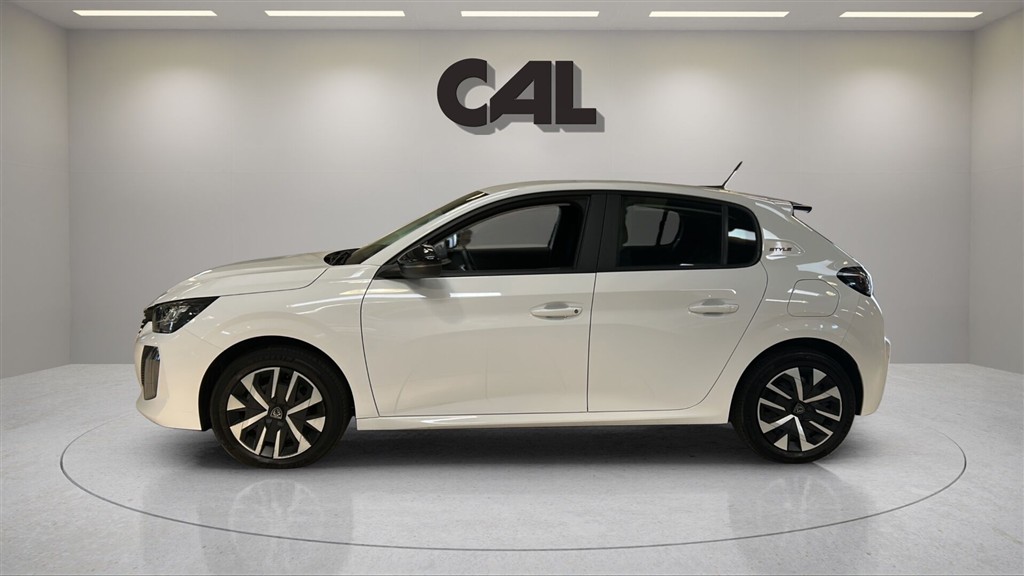 Peugeot e-208 EL Style 136HK 5d Aut. - Image 2