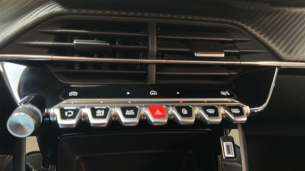 Peugeot e-208 EL Style 136HK 5d Aut. - Image 16